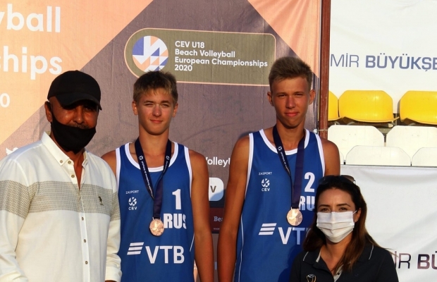 Ростовчане выиграли бронзу Чемпионата Европы U18 по пляжному волейболу